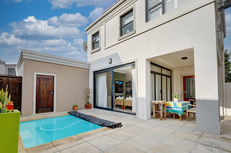 3 Bedroom Property for Sale in Plattekloof Western Cape